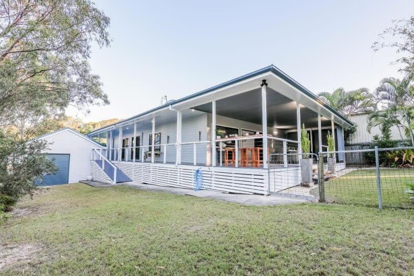 Agnes Bliss - Stunning, Four-bedroom House In Sunny Holiday home Agnes Water