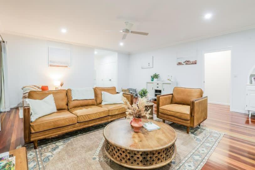 Agnes Bliss - Stunning, Four-bedroom House In Sunny *